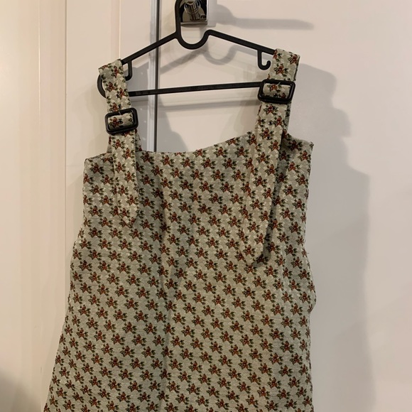 Dress from an independent designer. - Picture 1 of 5